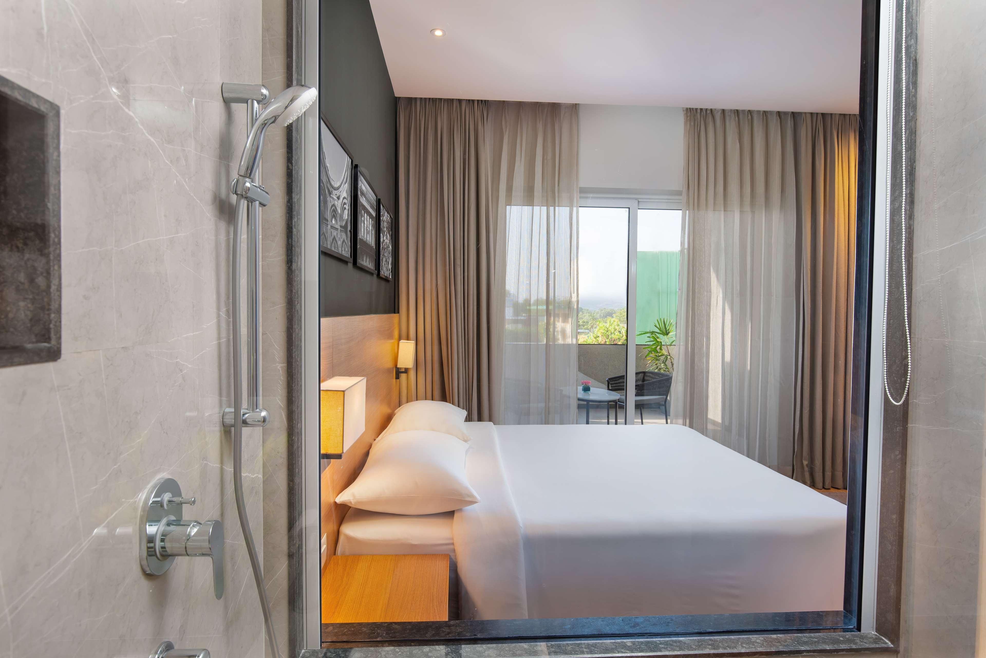 Park Inn By Radisson Gwalior Eksteriør billede